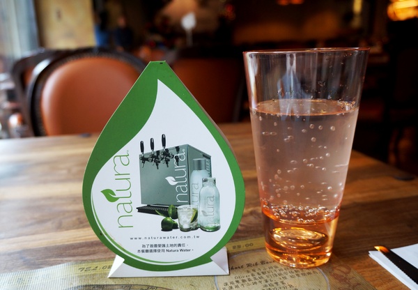 Oliver歐利佛牛排館：[永和.永安市場] Oliver歐利佛牛排館：精緻美味的排餐～物超所值！