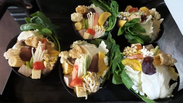 七品鍋物:【雲林美食】七品鍋物~價格平實的火鍋店,自在的用餐空間,是三五好友以及公司聚餐的好選擇