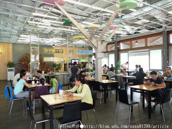 六吋盤晨間飲食館：【美食特搜。屏東市】六吋盤晨間飲食館。主打自然健康路線 號稱醬料控的天堂 屏東人早午餐朝聖地