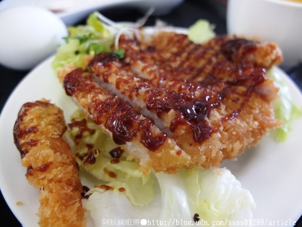 六吋盤晨間飲食館：【美食特搜。屏東市】六吋盤晨間飲食館。主打自然健康路線 號稱醬料控的天堂 屏東人早午餐朝聖地