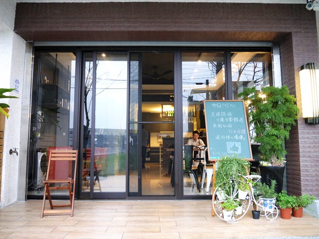 │宿。宜蘭五結│坐擁田園景緻「耘心田渡假會館」。獨棟villa、專屬車庫、6人即可包棟