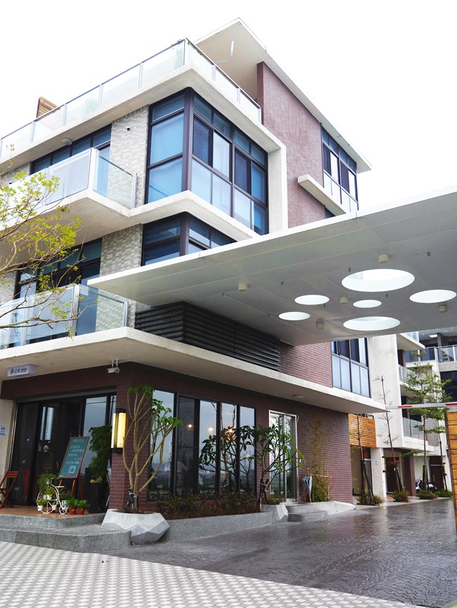 │宿。宜蘭五結│坐擁田園景緻。獨棟villa及專屬車庫「耘心田渡假會館」