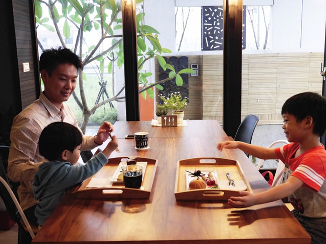 │宿。宜蘭五結│坐擁田園景緻「耘心田渡假會館」。獨棟villa、專屬車庫、6人即可包棟