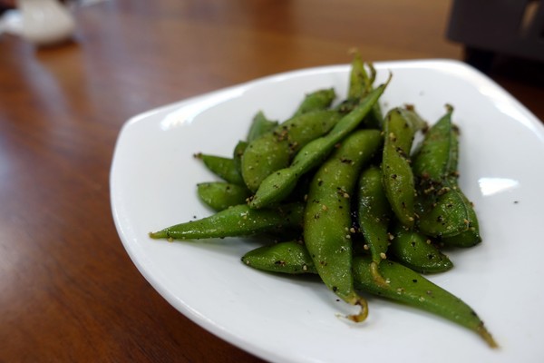209漁場：(胖樺食記)永和區竹林路上適合多人聚餐「209漁場」。近國父紀念館高CP值海鮮餐廳，推芋頭米粉海鮮鍋。尾牙/家庭聚餐/永和美食