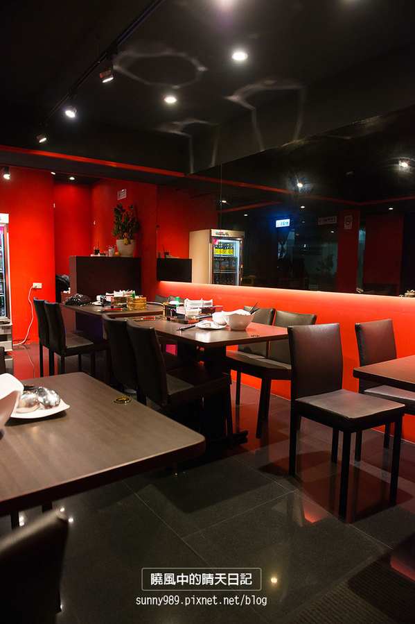 紅麻辣老鍋：【大安區 | 紅麻辣老鍋】用料實在湯頭香氣迷人 值得推薦的單點式火鍋