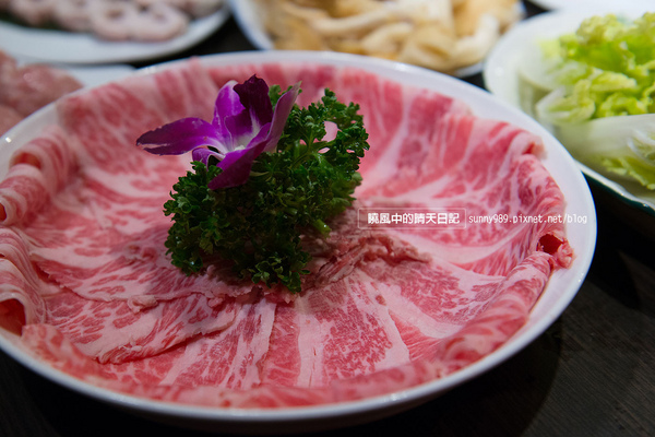 紅麻辣老鍋：【大安區 | 紅麻辣老鍋】用料實在湯頭香氣迷人 值得推薦的單點式火鍋