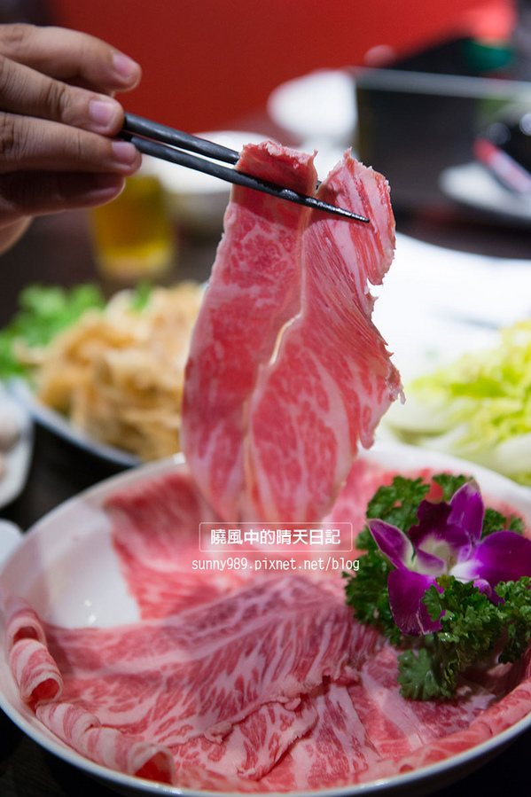 紅麻辣老鍋：【大安區 | 紅麻辣老鍋】用料實在湯頭香氣迷人 值得推薦的單點式火鍋