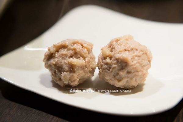 紅麻辣老鍋：【大安區 | 紅麻辣老鍋】用料實在湯頭香氣迷人 值得推薦的單點式火鍋