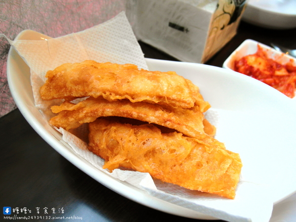 求求辣年糕:〖台中│美食〗求求辣年糕 ❤ 一中商圈超夯韓國料理,每天人潮都大爆滿!!現在都是現場排隊候位沒有電話預約囉~想吃要趁早!!