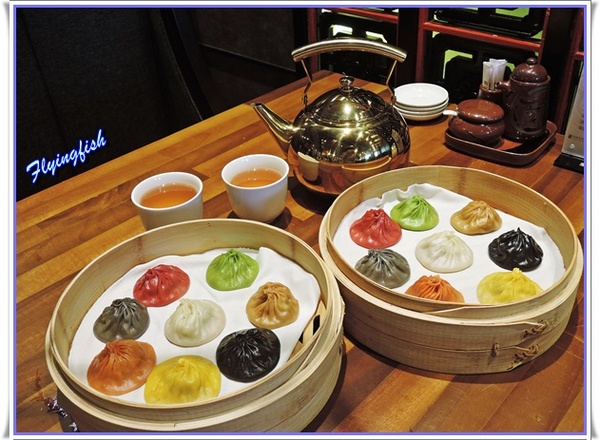 樂天皇朝(微風信義):✜ 二訪讓人心情繽紛滴無敵美食和五星級服務-「樂天皇朝(微風信義店)」 (❁´◡`❁)