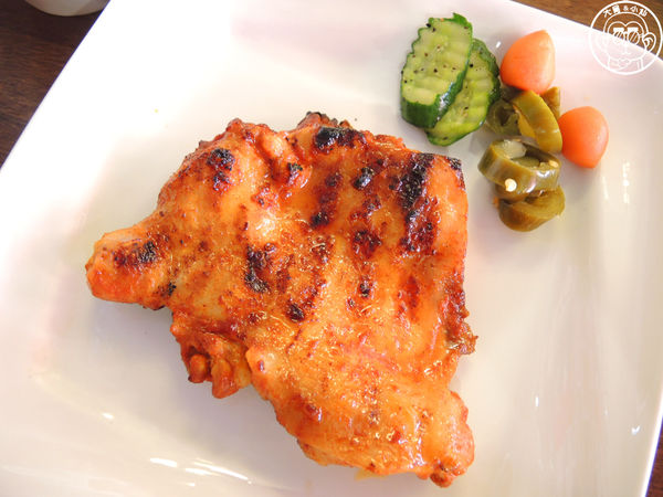 紅牛原味炭烤牛排(合江店)：呷飽祙【台北中山･紅牛原味炭烤牛排(合江店)】旅行應援團推薦