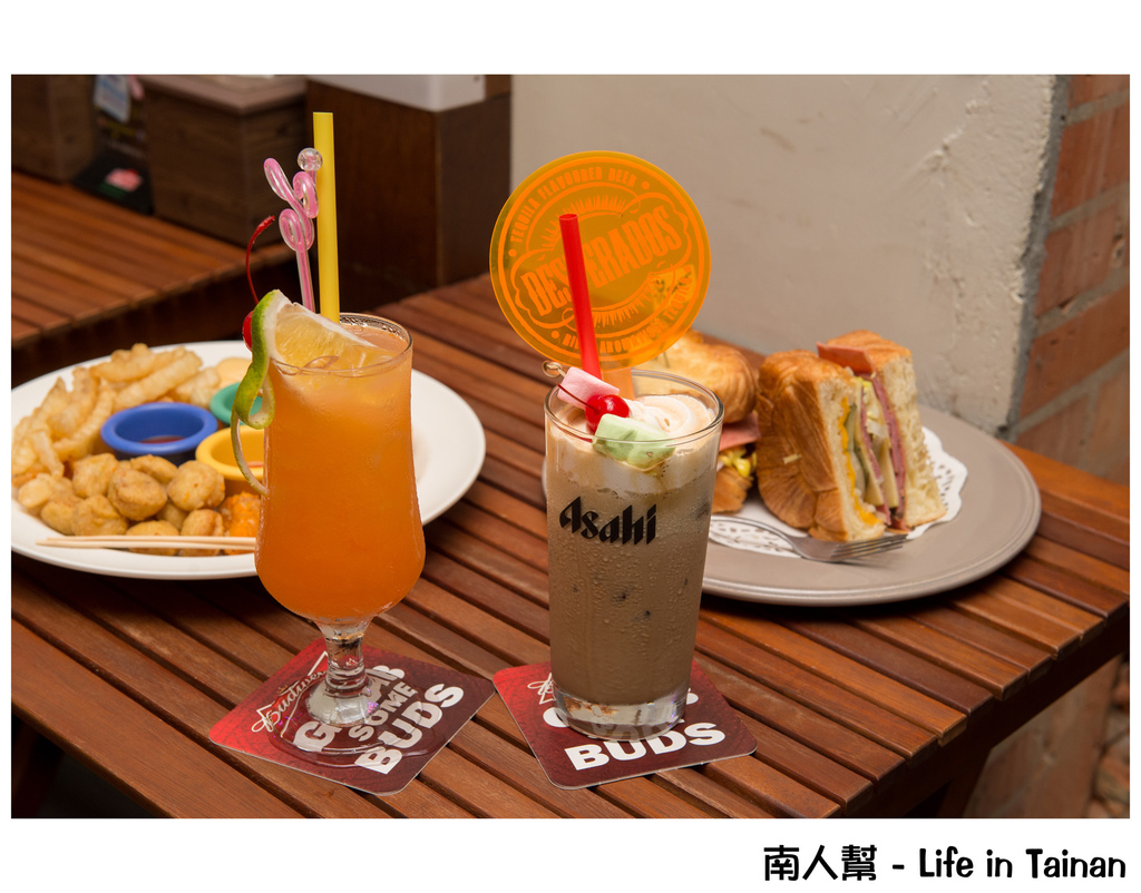 Bark2輕餐食酒館(台南公園店)