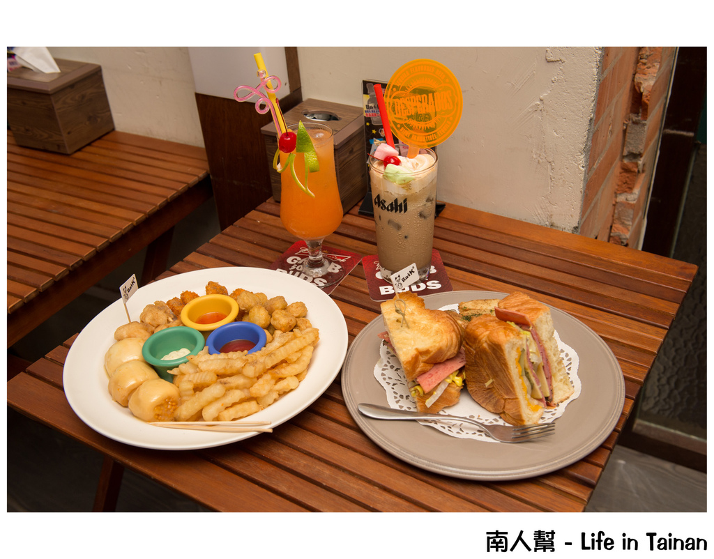 Bark2輕餐食酒館(台南公園店)