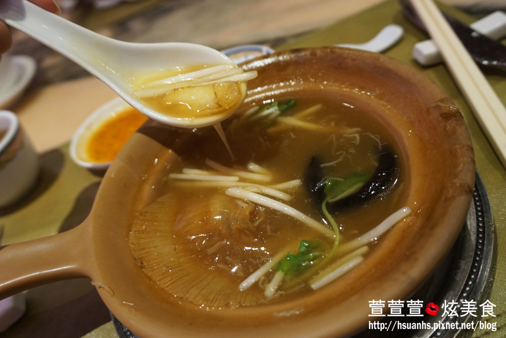 高雄-興魚翅餐廳 (1).JPG