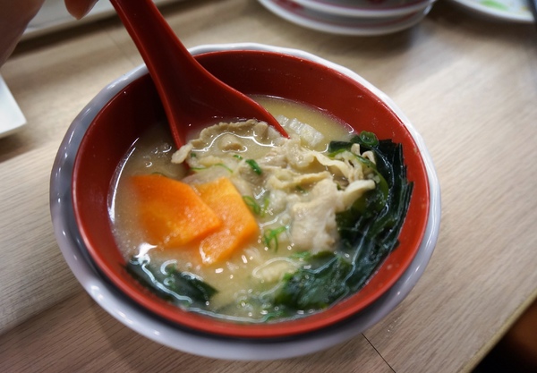 弥味壽司YUMMY SUSHI:*口碑券*弥味壽司YUMMY SUSHI:電動跑車送餐小樂趣