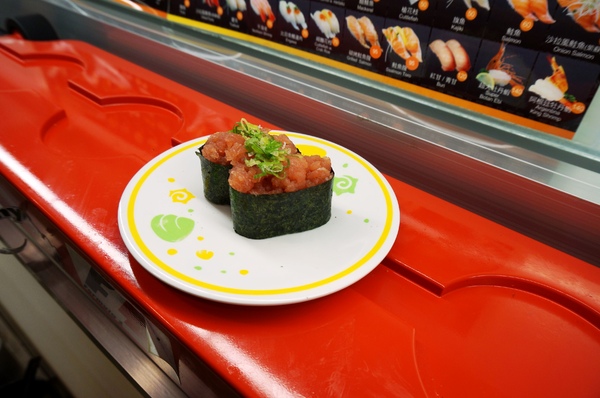 弥味壽司YUMMY SUSHI:*口碑券*弥味壽司YUMMY SUSHI:電動跑車送餐小樂趣