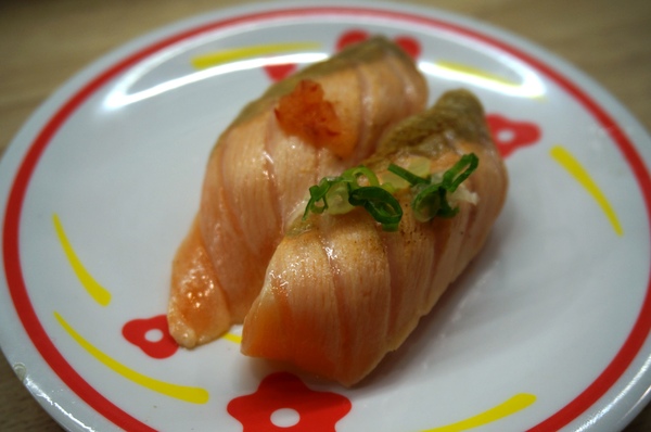 弥味壽司YUMMY SUSHI:*口碑券*弥味壽司YUMMY SUSHI:電動跑車送餐小樂趣