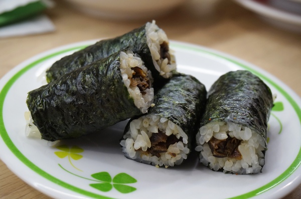 弥味壽司YUMMY SUSHI:*口碑券*弥味壽司YUMMY SUSHI:電動跑車送餐小樂趣