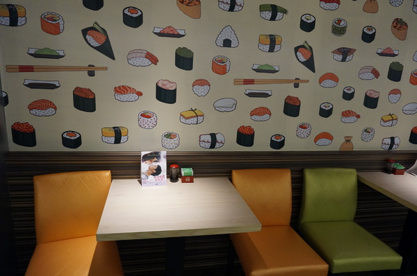 弥味壽司YUMMY SUSHI:*口碑券*弥味壽司YUMMY SUSHI:電動跑車送餐小樂趣