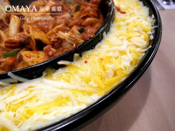 OMAYA麻藥瘋雞(嘉義店):工業風!OMAYA麻藥瘋雞(嘉義新生店)─春川炒雞/罪惡牽絲起司&超吸睛棉花泡泡!