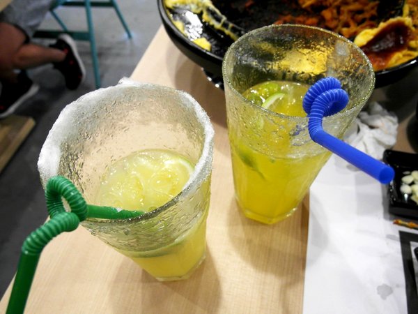 OMAYA麻藥瘋雞(嘉義店):工業風!OMAYA麻藥瘋雞(嘉義新生店)─春川炒雞/罪惡牽絲起司&超吸睛棉花泡泡!