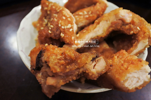 萬隆碳烤香雞排:【景美 | 萬隆碳烤香雞排】蜜酥口味迷人 在地人排隊人氣老店