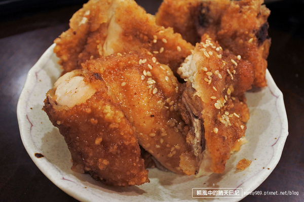 萬隆碳烤香雞排:【景美 | 萬隆碳烤香雞排】蜜酥口味迷人 在地人排隊人氣老店