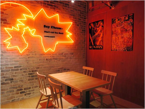 YumYum Deli:台北 捷運忠孝敦化站 YumYum Deli~熱量破表。中西擦撞的好味火花