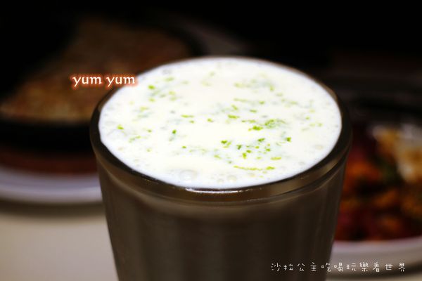 YumYum Deli:有滷肉‧炸排骨的美式餐廳『YumYum Deli』東區216巷/捷運忠孝敦化站