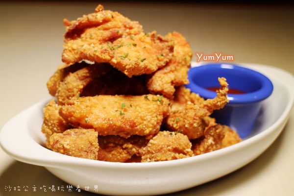 YumYum Deli:有滷肉‧炸排骨的美式餐廳『YumYum Deli』東區216巷/捷運忠孝敦化站