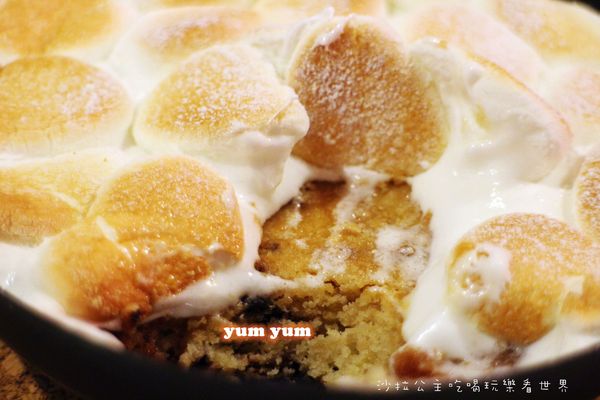 YumYum Deli:有滷肉‧炸排骨的美式餐廳『YumYum Deli』東區216巷/捷運忠孝敦化站