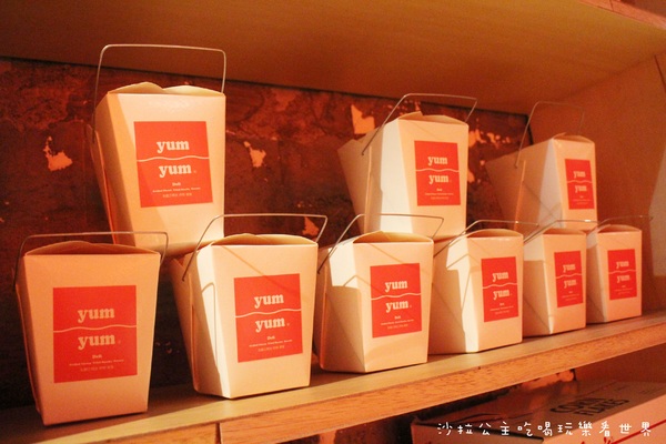 YumYum Deli:有滷肉‧炸排骨的美式餐廳『YumYum Deli』東區216巷/捷運忠孝敦化站