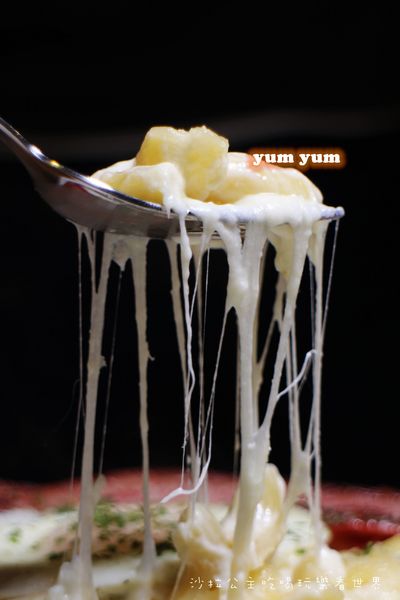 YumYum Deli:有滷肉‧炸排骨的美式餐廳『YumYum Deli』東區216巷/捷運忠孝敦化站