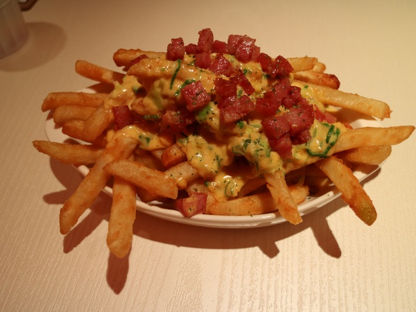 YumYum Deli：【台北美食】東區巷弄創意美食YumYum@忠孝敦化站