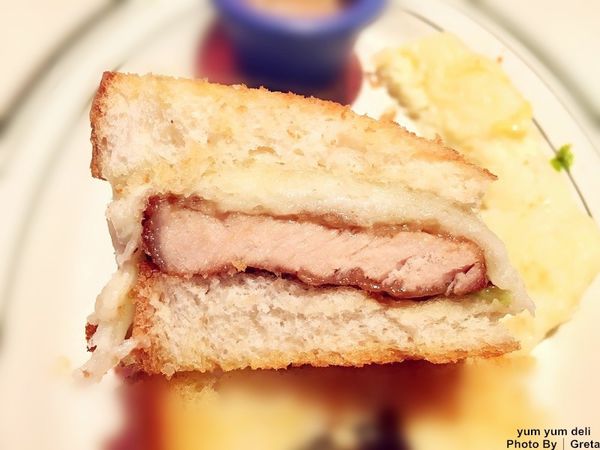 yum yum deli35.jpg