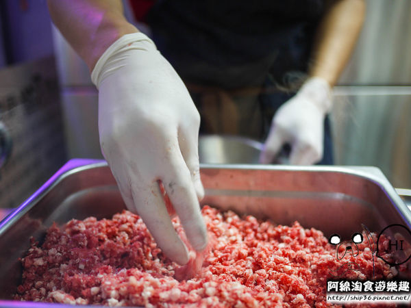 【台北美式】【北捷士林站】Burger Ray-超美味漢堡沒吃到會捶心肝．心臟病堡/鵝肝/巫毒雞腿堡/士林區