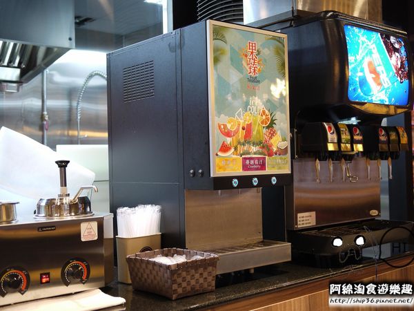 【台北美式】【北捷士林站】Burger Ray-超美味漢堡沒吃到會捶心肝．心臟病堡/鵝肝/巫毒雞腿堡/士林區