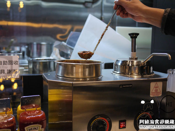 【台北美式】【北捷士林站】Burger Ray-超美味漢堡沒吃到會捶心肝．心臟病堡/鵝肝/巫毒雞腿堡/士林區