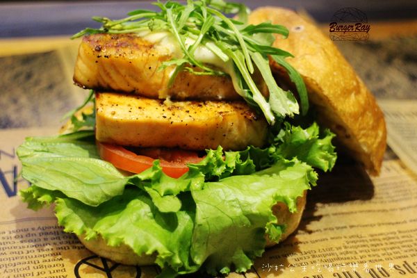 Burger Ray(士林店):士林就能吃到東區排隊人氣店『Burger Ray』個性漢堡/薯條/飲料喝到飽