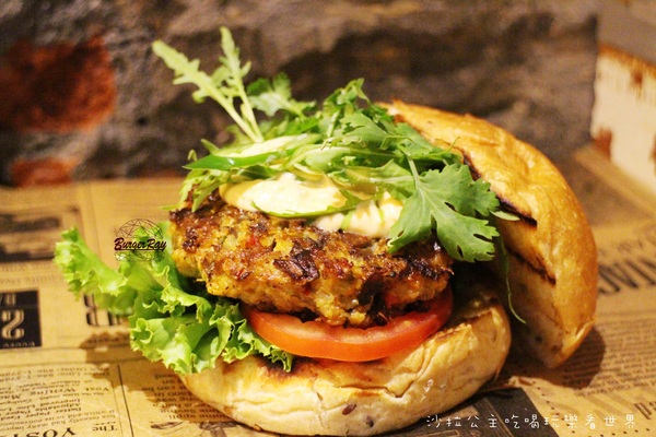 Burger Ray(士林店):士林就能吃到東區排隊人氣店『Burger Ray』個性漢堡/薯條/飲料喝到飽