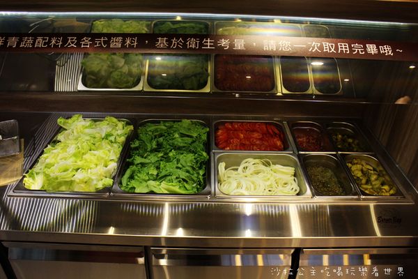 Burger Ray(士林店):士林就能吃到東區排隊人氣店『Burger Ray』個性漢堡/薯條/飲料喝到飽