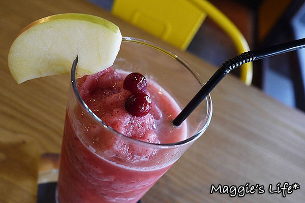 Halfway There 伴路餐酒:台北美食。捷運松江南京餐酒館【Halfway There伴路餐酒】◆早午餐。三明治。義大利麵。燉飯。排餐。調酒