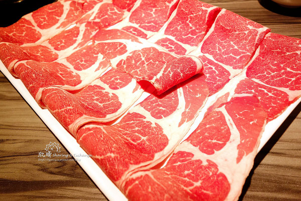 方圓涮涮屋(復興店):【台北美食】方圓涮涮屋+捷運科技大樓+肉質超Q彈的黑毛豬與霸王牛、環境不錯