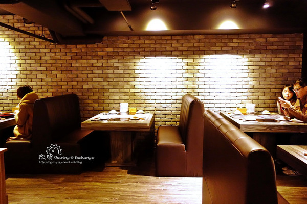 方圓涮涮屋(復興店):【台北美食】方圓涮涮屋+捷運科技大樓+肉質超Q彈的黑毛豬與霸王牛、環境不錯