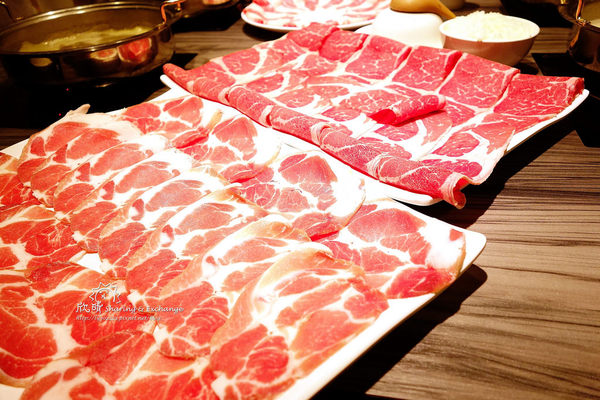 方圓涮涮屋(復興店):【台北美食】方圓涮涮屋+捷運科技大樓+肉質超Q彈的黑毛豬與霸王牛、環境不錯