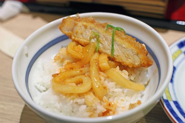 【桃園林口美食】林口三井outlet-超人氣日本靜岡勝政日式豬排、安普蕾修伴手禮