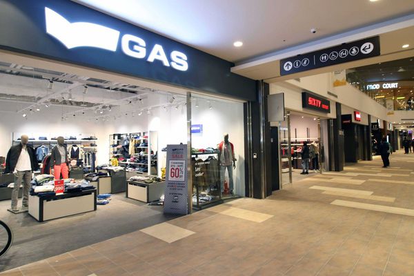 【桃園林口美食】林口三井outlet-超人氣日本靜岡勝政日式豬排、安普蕾修伴手禮