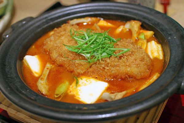 【桃園林口美食】林口三井outlet-超人氣日本靜岡勝政日式豬排、安普蕾修伴手禮