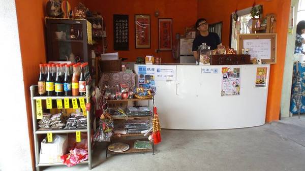 美崙咖啡之老夫子彩繪：【屏東景點】竹田維拉瑪雅美崙咖啡烘培坊~美崙老夫子彩繪村