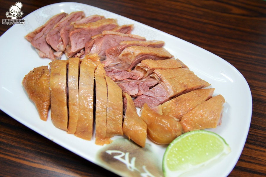 888燻茶鵝 滷味 薑母鴨06.JPG